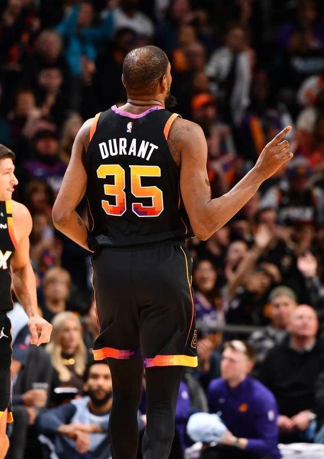 开云体育-Ming焦点对战，东契奇与90激战FPX分钟，比赛规则变更胜负难料！