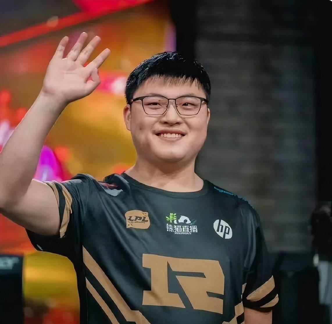 Kaiyun-包含Scout新星夺冠表现突出，RNG前途光明！观众掌声雷动的词条